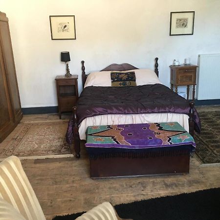 Chambre Sdb Privee Townhouse 26 Chambres D'Hotes Civray Civray  Экстерьер фото